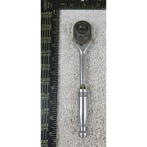 Husky Ratchet Silver Chrome Vanadium 3/8 Inch Drive R0803